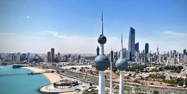 منظر عام لأفق الكويت وأبراجها