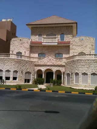 House For Sale in Abdullah Al-Mubarak – West Jleeb