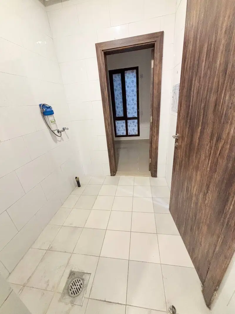 للإيجار دور في الزهراء — 6