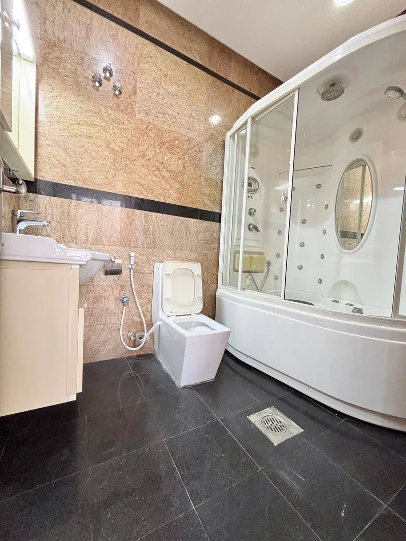 Apartment For Rent in Salmiya — 10