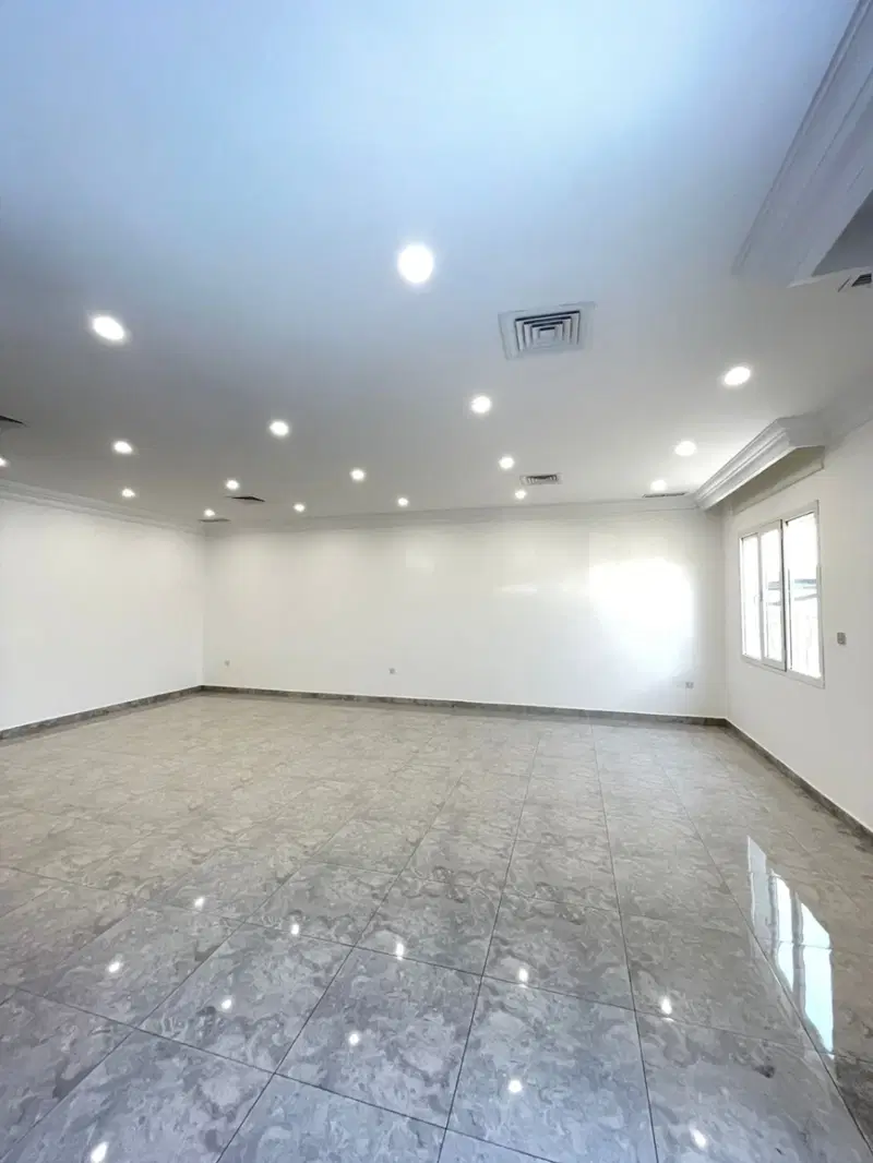 Floor For Rent in Abu Ftaira — 6