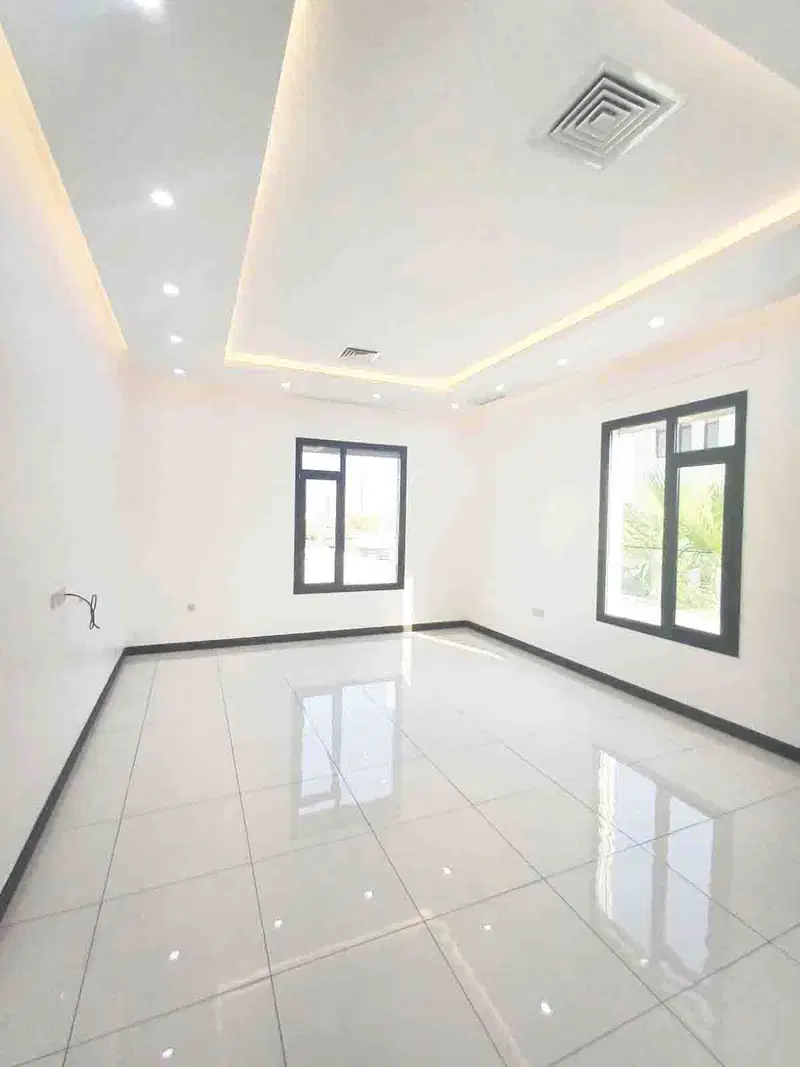 Floor For Rent in Rumaithiya — 4