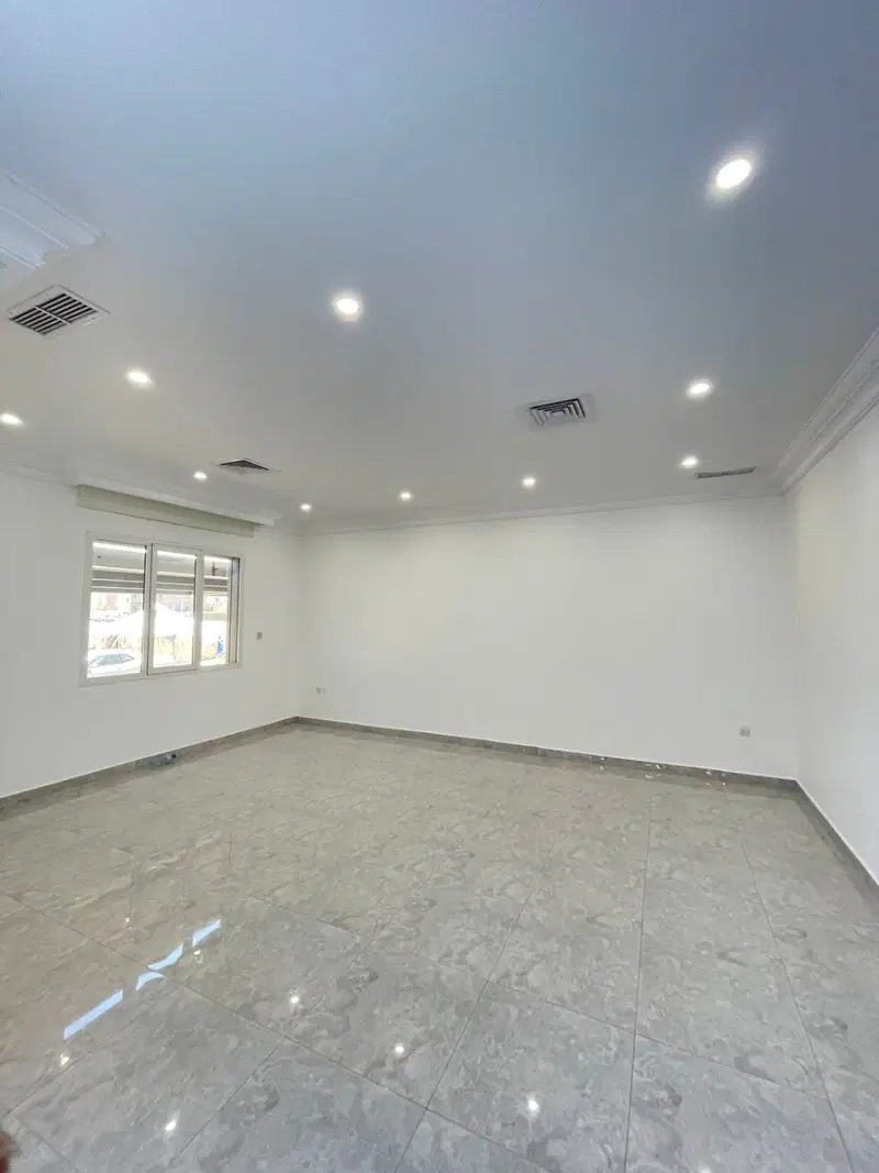 Floor For Rent in Abu Ftaira — 5