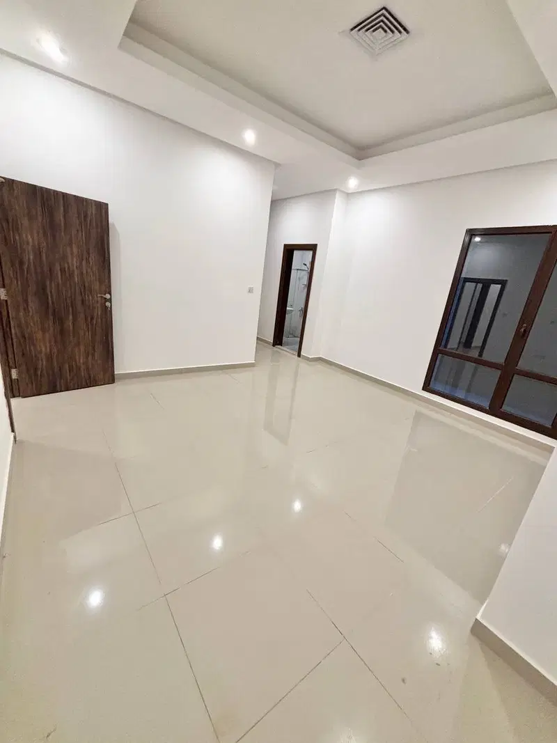 للإيجار دور في الزهراء — 7