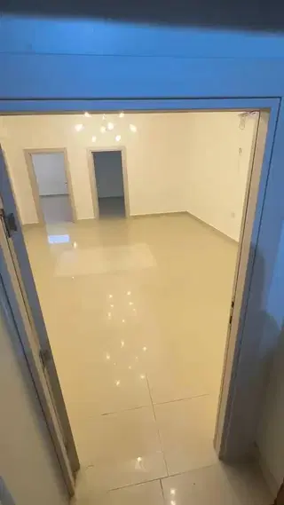 للإيجار دور في مشرف